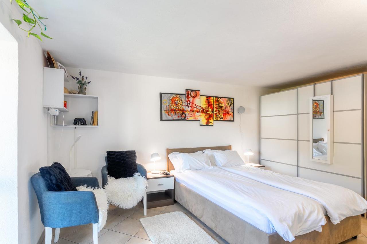 Apartment Ivica *
