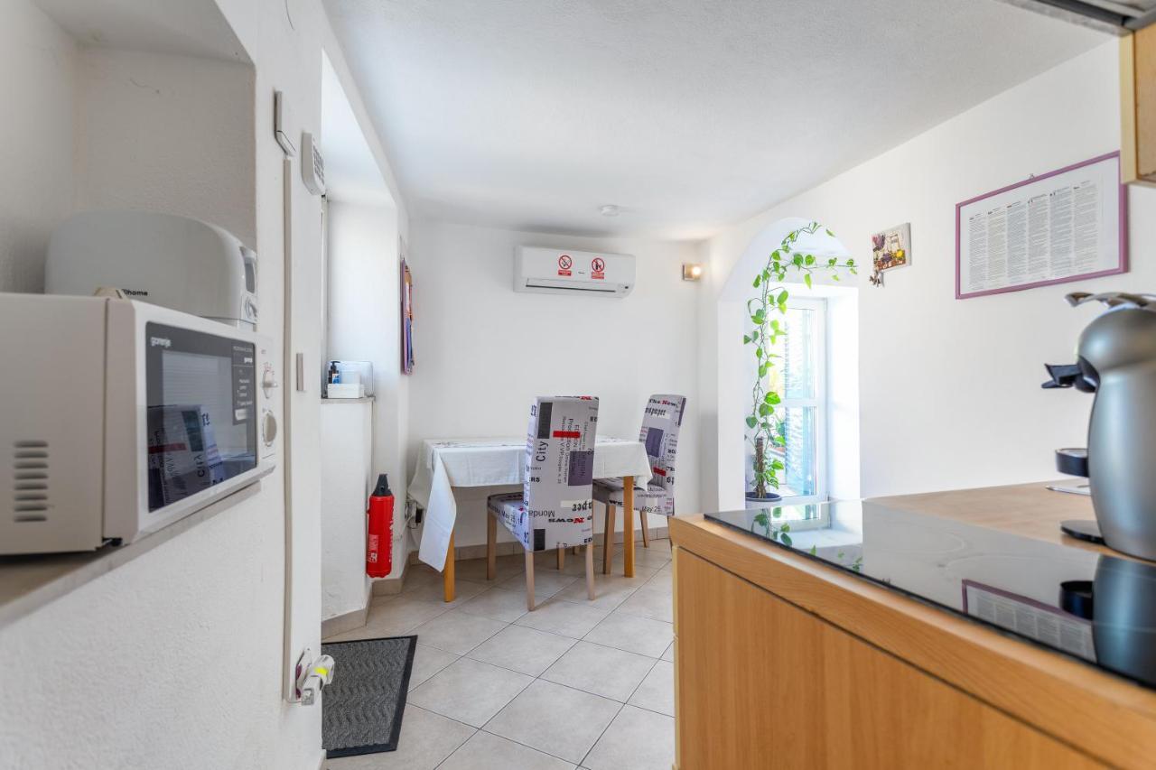 Ivica Apartment Hvar Town